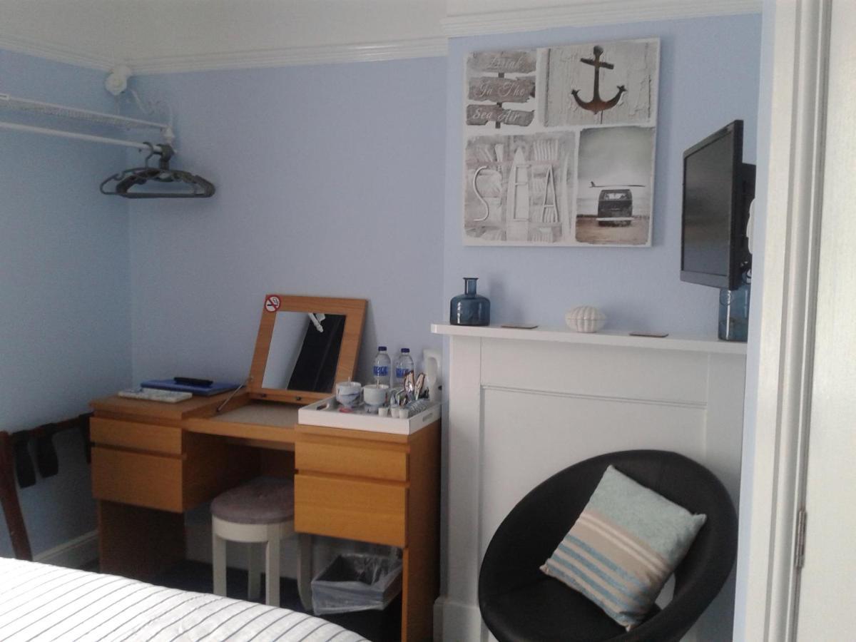 South Rising Guest House 풀 외부 사진