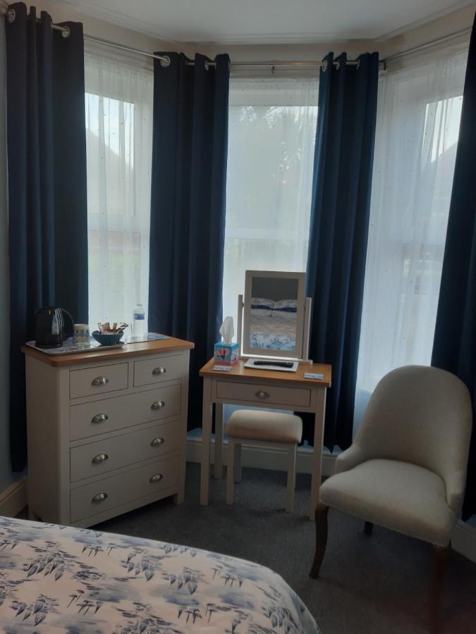 South Rising Guest House 풀 외부 사진