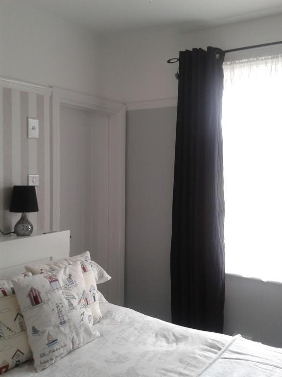 South Rising Guest House 풀 외부 사진