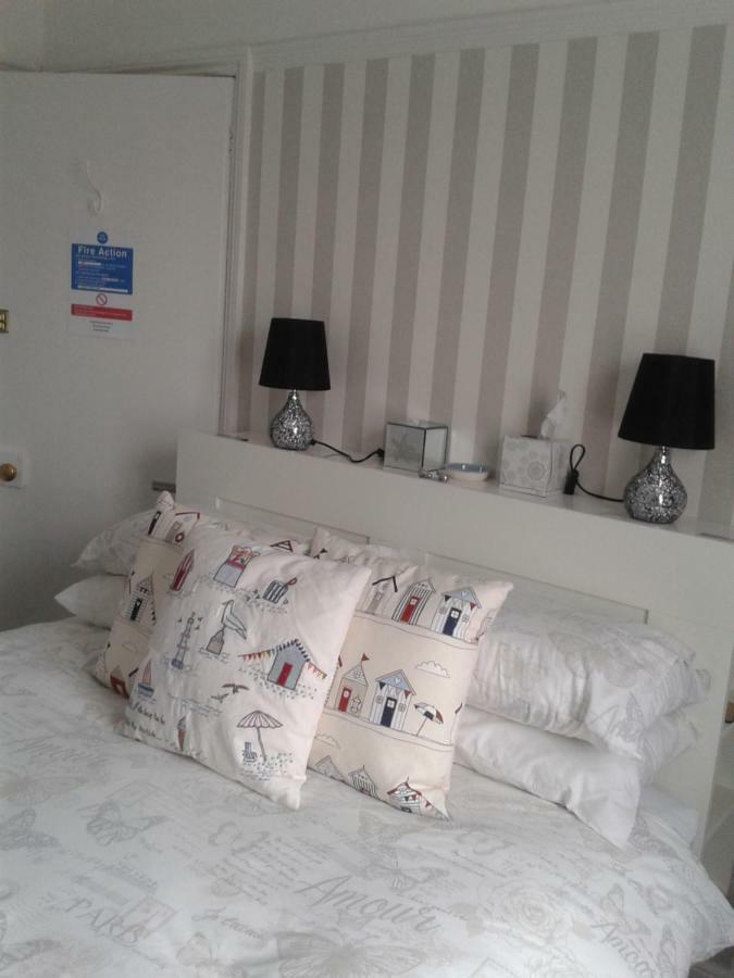 South Rising Guest House 풀 외부 사진